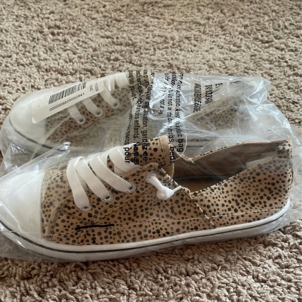 Super cute sneakers